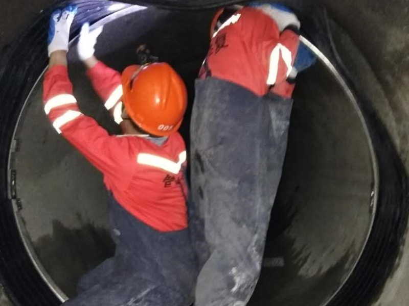东丽湖水管漏水维修