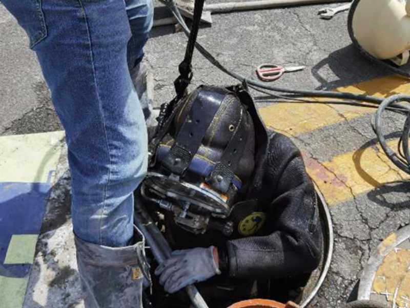 东丽空港工业区管道请於，管道下堵，抽化粪池
